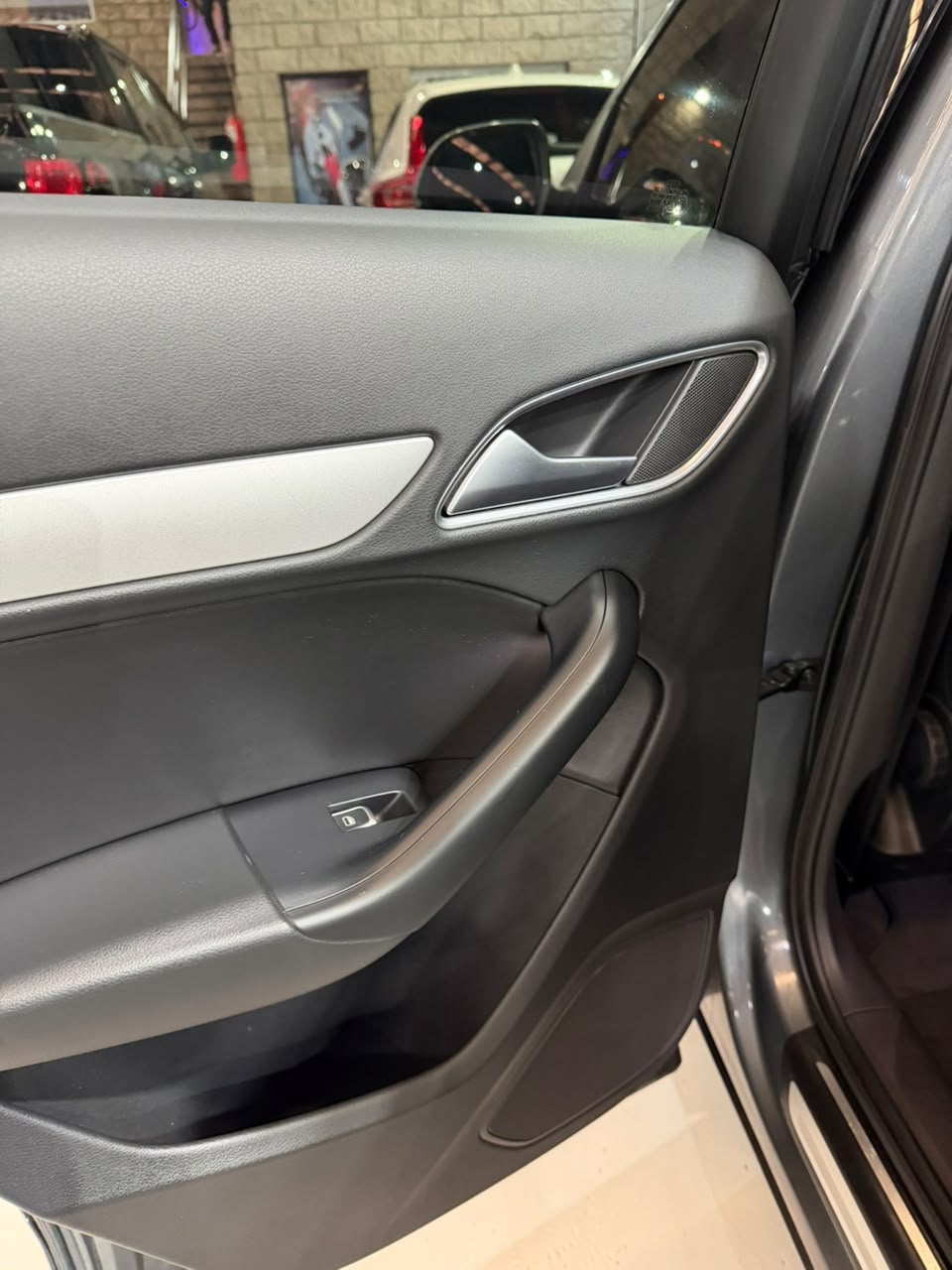 Audi Q3 2.0 - Imagen 12